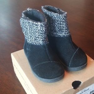 Tiny Tom's boots